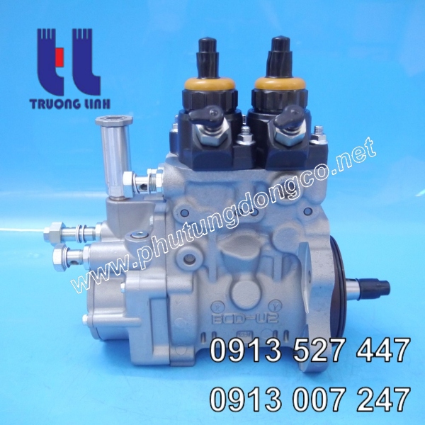 Bơm nhiên liệu cao áp động cơ komatsu 6156-71-1111