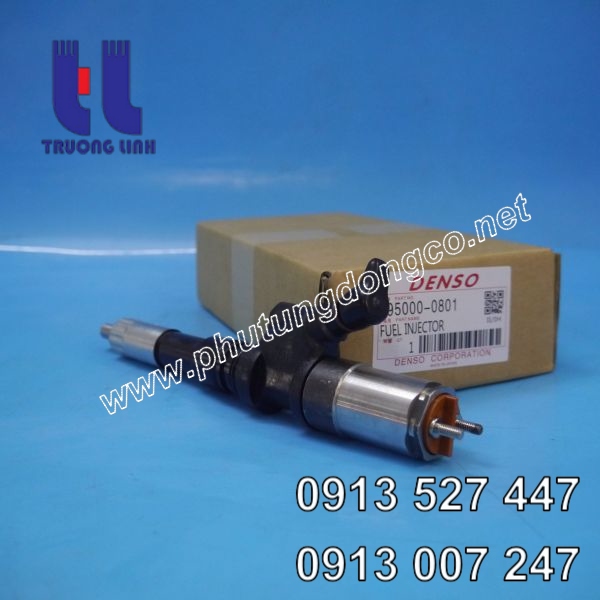 Vòi phun nhiên liệu động cơ Komatsu S6D125
