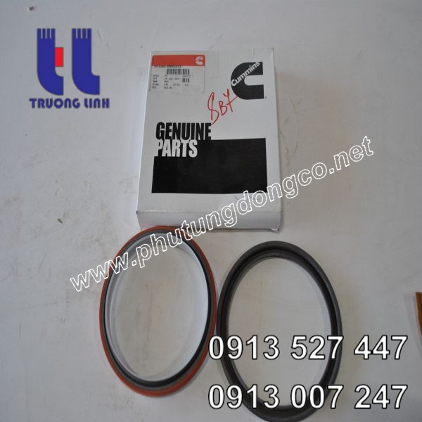 Phớt chặn dầu trục khuỷu động cơ Cummins QSB5.9 4955372