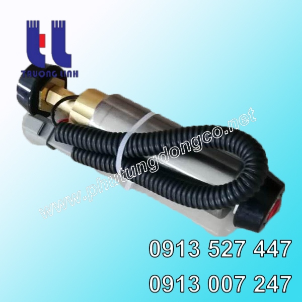 Bơm điện chuyển nhiên liệu 24V động cơ Komatsu SAA6D114E-3 xe đào PC300-8