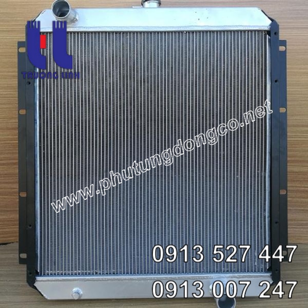 Két nước làm mát xe đào Hitachi EX100-5 