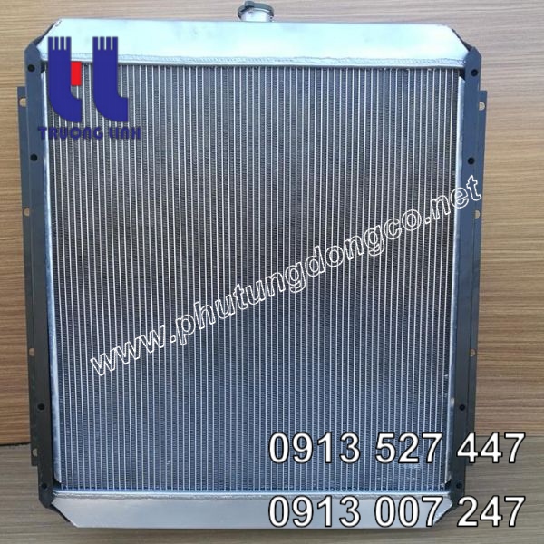 Két nước làm mát xe đào Hitachi EX100-5 